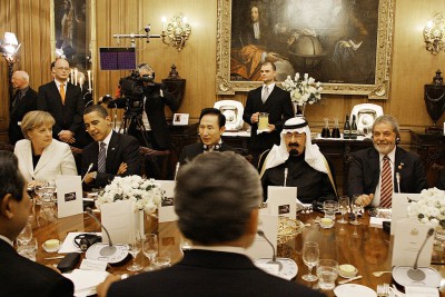 A working dinner at the summit – Left to right: Merkel, Obama, Lee, Abdullah, Lula da Silva