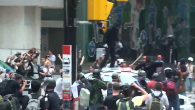 King Street West, Financial District, police car smashed