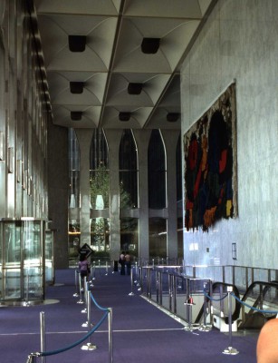 wtc-lobby-1976-img256.jpg