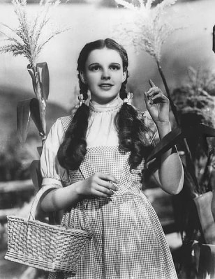 462px-The_Wizard_of_Oz_Judy_Garland_1939.jpg