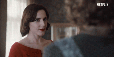 smiling-antje-traue.gif