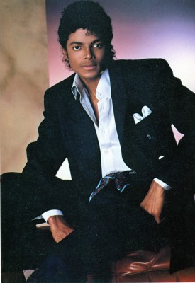 MJ-Large-Photo-Black-Suit-michael-jackson-10770355-1760-2560.jpg