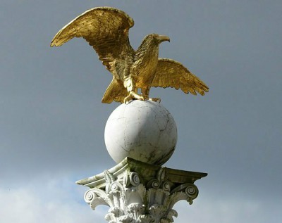 &quot;Edinburgh Eagle&quot; and Pillar over Shoghi Effendi's resting place