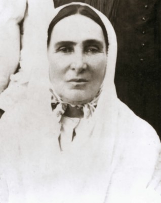 Abdu'l-Baha's wife Munirih Khanum.jpg