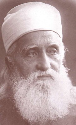 abdpor_45m=Abdu'l-Baha-portrait.jpg