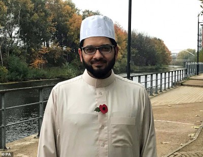 Qari Asim, the head imam at the Makkah mosque in Leeds, has been let go from his official Government role