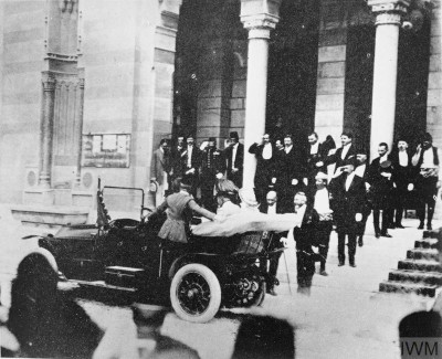1914-06-28 - Heir to the Austro-Hungarian throne Archduke Franz Ferdinand and his wife, Sophie, get into a motor car to depart from the City Hall, Sarajevo, shortly before they were assassinated by the Serbian nationalist Gavrilo Princip on 28 June 1914.