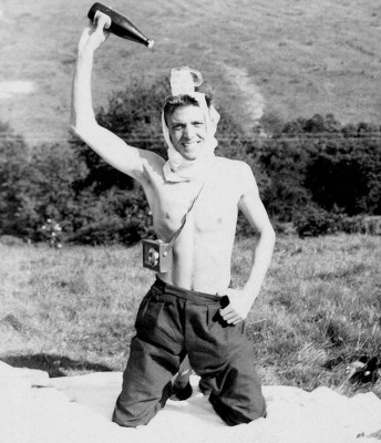 Moors Murderer Ian Brady pictured balancing a beer glass on his head