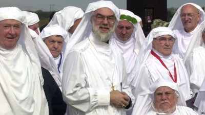 The Gorsedd is a creative invention which first gathered at Primrose Hill, London, in 1792, and made its first eisteddfod appearance at Carmarthen in 1819, standing around a circle of stones.