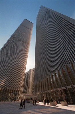 torres-gemelas-desde-abajo.jpg