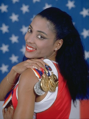 florence-griffith-joyner-the-100-celebrity-beautiful-babe-posing-hot-0.jpg